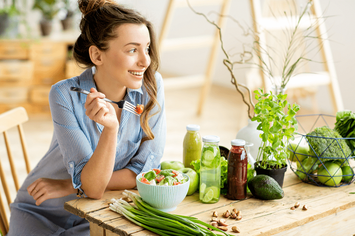 women eating ayurvedic foods - ayurvedic lifestyle